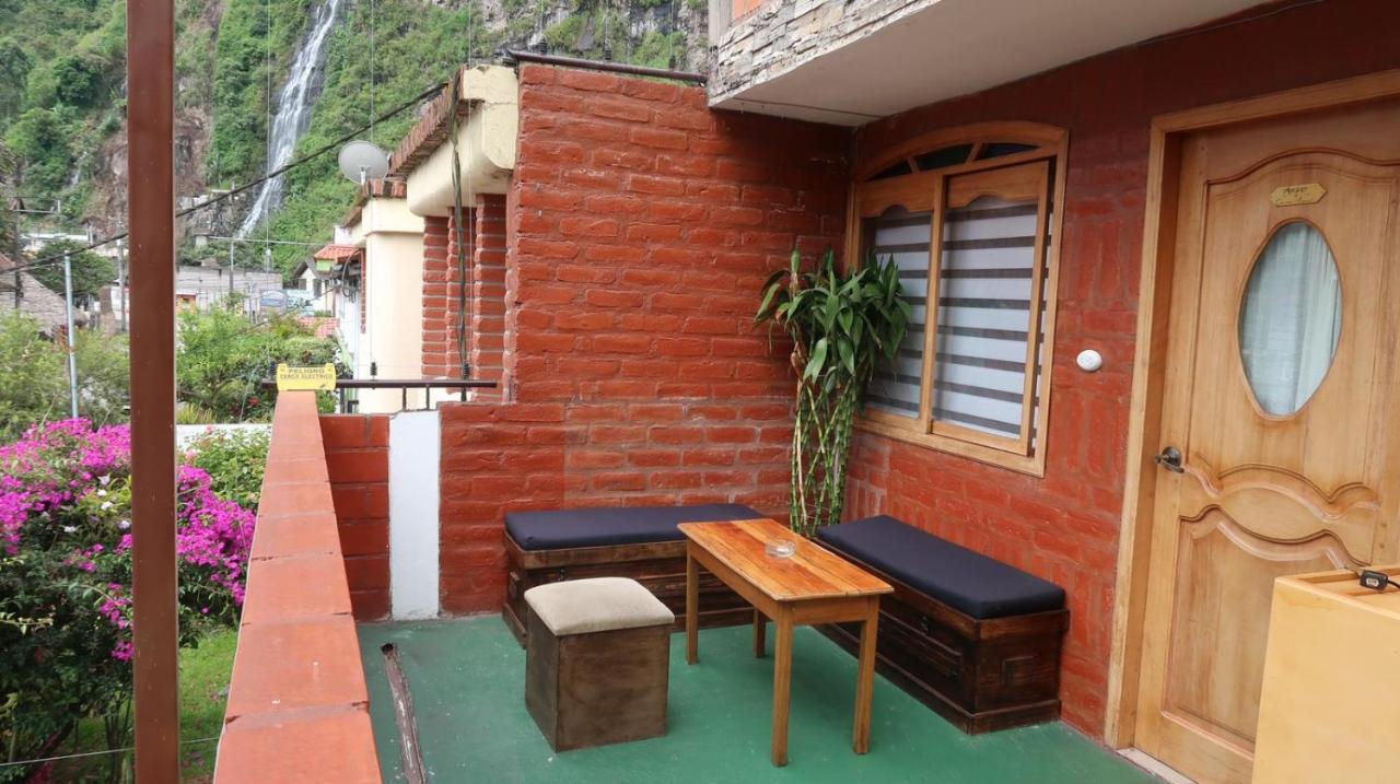Cafehood Banos (Tungurahua) Exterior photo