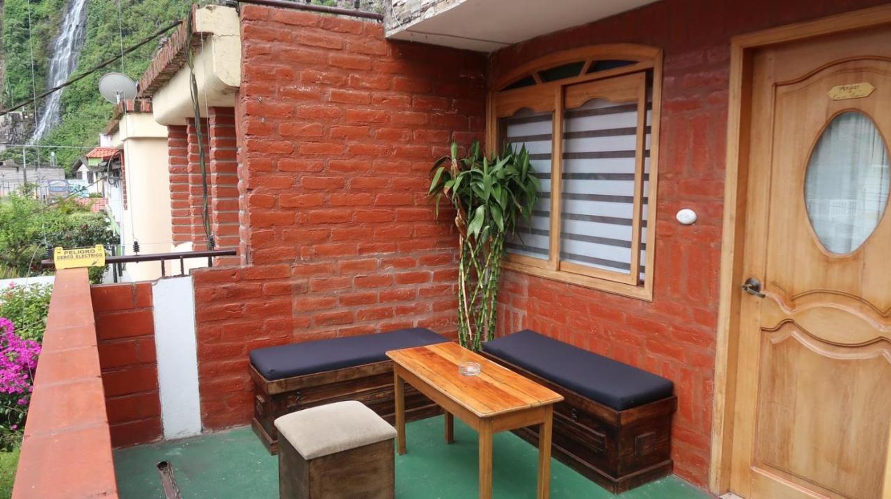 Cafehood Banos (Tungurahua) Exterior photo