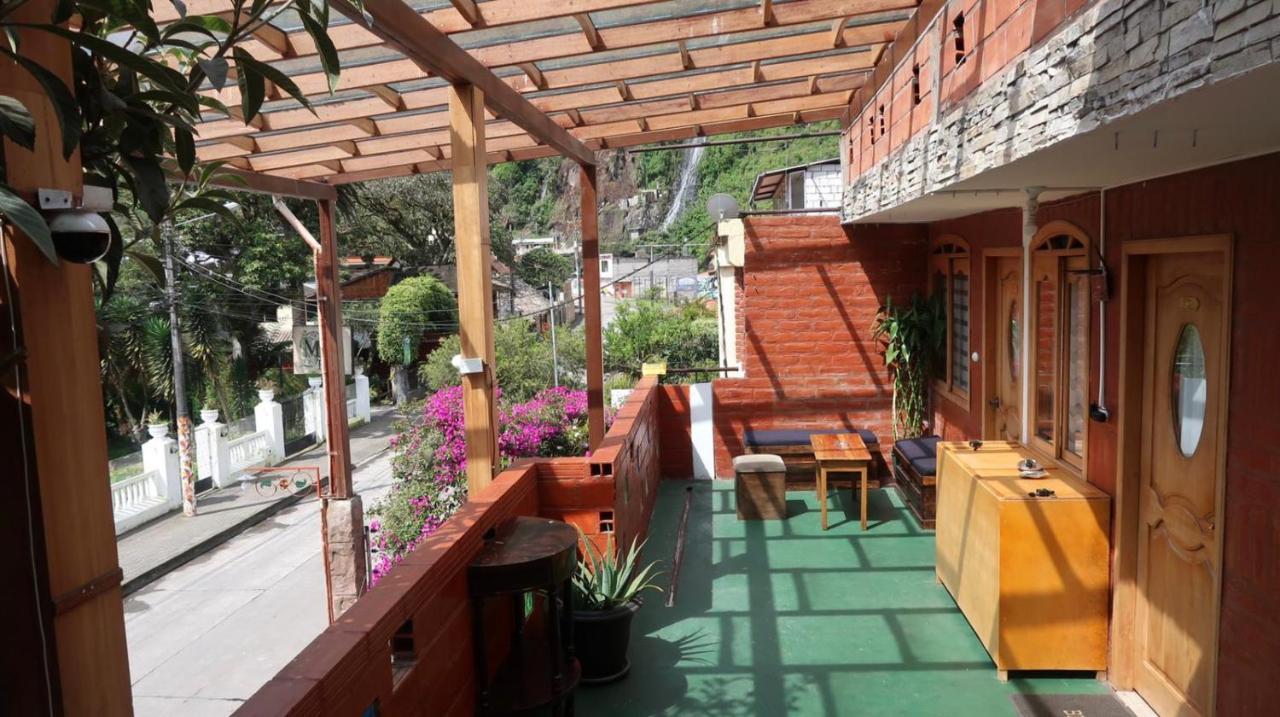 Cafehood Banos (Tungurahua) Exterior photo