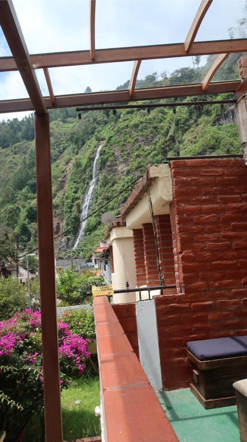 Cafehood Banos (Tungurahua) Exterior photo